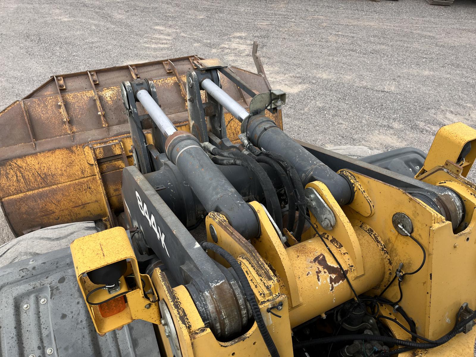 ./imagenes/INVOICE/2019/18085/JOHN DEERE 844K (17).JPG